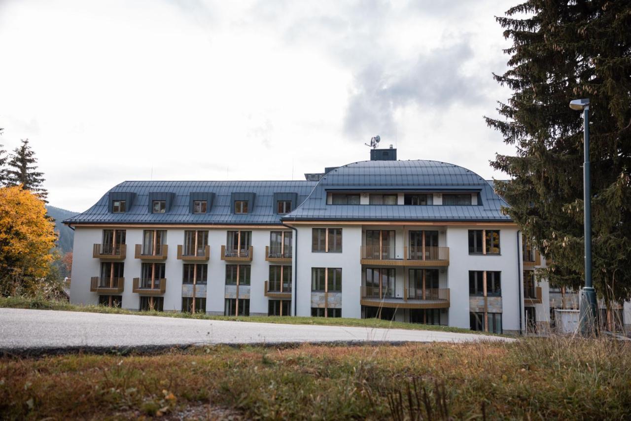 Kralovske Apartmany - Špindlerŭv Mlýn Luaran gambar